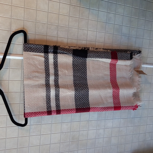 Soft blanket scarf - Picture 2 of 3